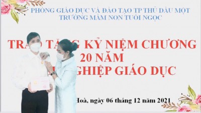 LỄ TRAO TẶNG KỶ NIỆM CHƯƠNG "VÌ SỰ NGHIỆP GIÁO DỤC"