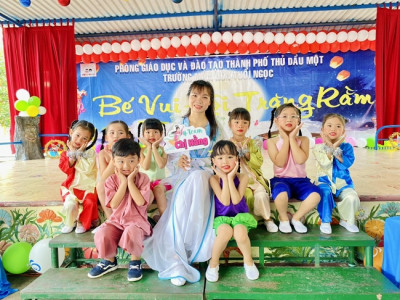Trường Mầm non Tuổi ngọc với lễ hội “Bé vui hội trăng rằm” năm học 2023 - 2024