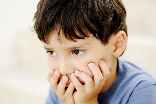Những điều mà một đứa trẻ tự kỷ mong mọi người biết về mình