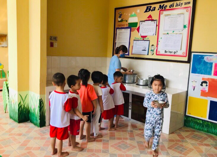 Công tác phối hợp với cha mẹ trẻ về  nuôi dưỡng – chăm sóc giáo dục trẻ  tại nhà
