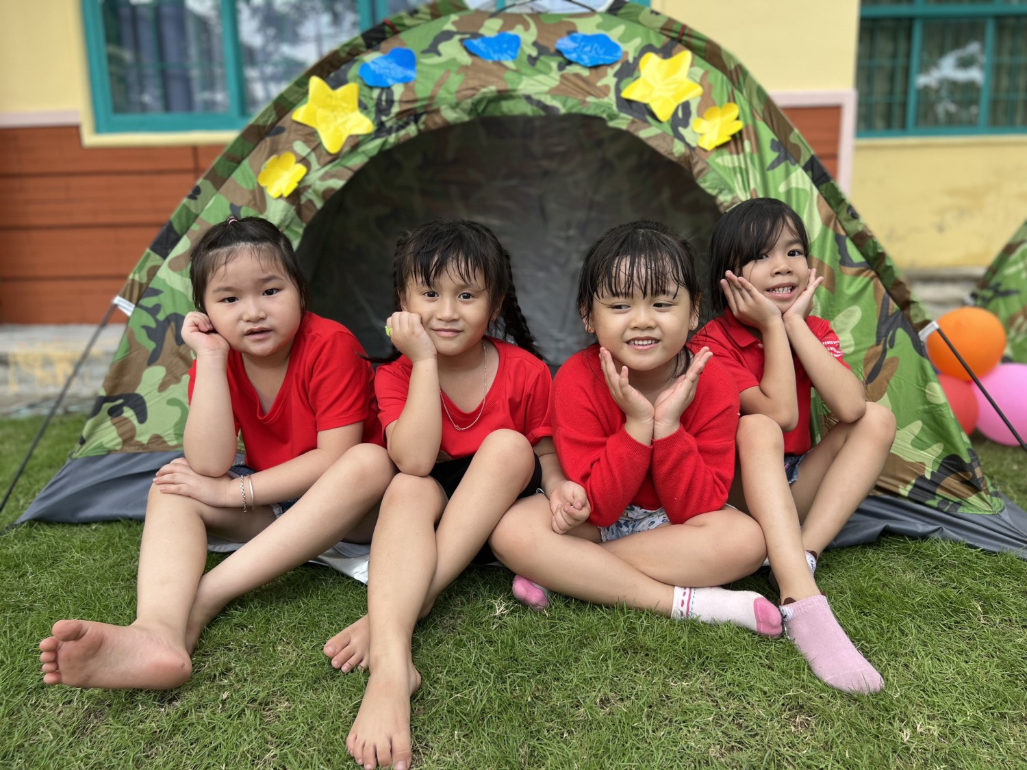 Bé vui hội trại chào mừng kỷ niệm 47 năm ngày giải phóng miền nam thống nhất đất nước (30/4/1975-30/4/2022)
