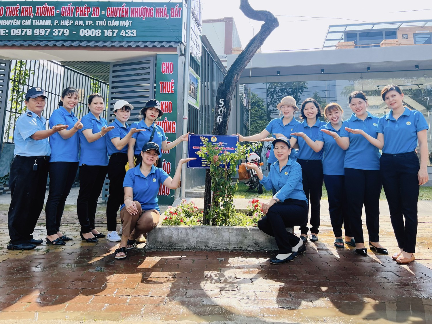 Công đoàn cơ sở trường Mầm non Tuổi Ngọc tham gia lễ phát động ra quân xây dựng Nếp sống văn hóa - Văn minh đô thị