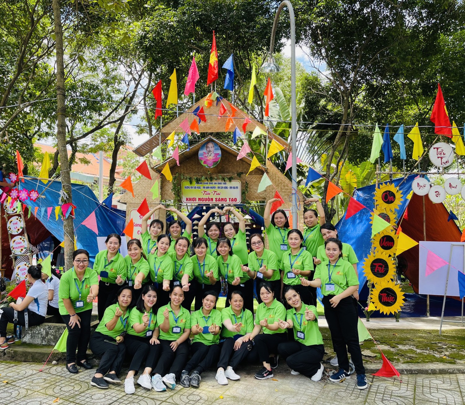 Trường Mầm non Tuổi Ngọc tham gia "Hội trại Giáo viên ngành Giáo dục thành phố Thủ Dầu Một Chào mừng 40 năm ngày Nhà Giáo Việt Nam" (20/11/1982 - 20/11/2022)