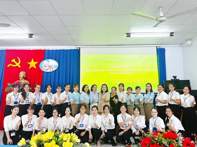 Trường Mầm non Tuổi Ngọc đón sinh viên kiến tập sư phạm trường Đại học Thủ Dầu Một