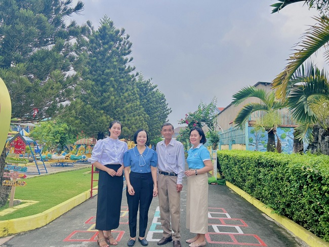 TRƯỜNG MẦM NON TUỔI NGỌC ĐÓN ĐOÀN KIỂM TRA CHẤM PHÚC TRA CUỘC THI “CỔNG TRƯỜNG XANH - SẠCH - ĐẸP, AN TOÀN GIAO THÔNG VÀ TRẬT TỰ ĐÔ THỊ