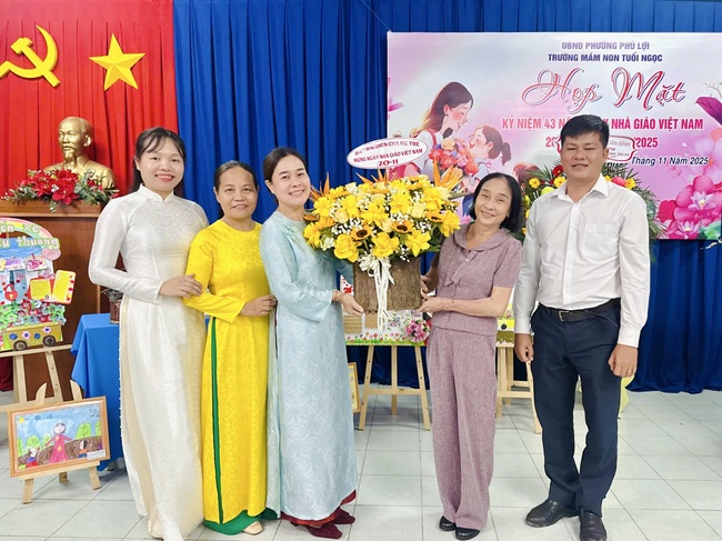 z7255726297639 459447f52030c044871580f311ee6e71