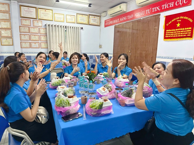 z7480368357297 4c1079859c5291433e41e87cb51f63a0