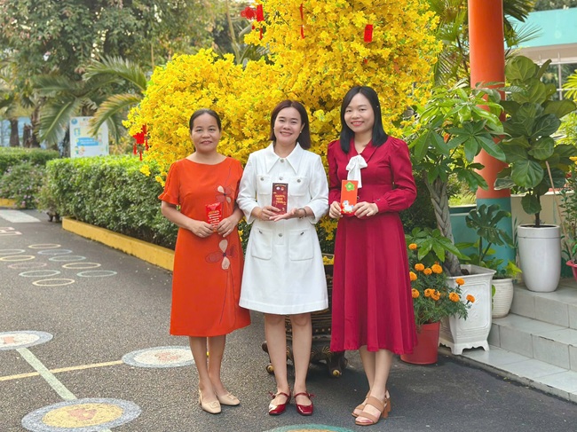 TRƯỜNG MẦM NON TUỔI NGỌC KHAI XUÂN ĐẦU NĂM